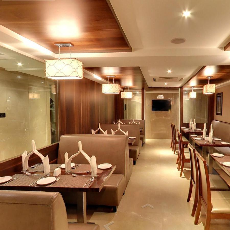 Krios Hotel - Near Sg Highway, אחמדאבאד מראה חיצוני תמונה