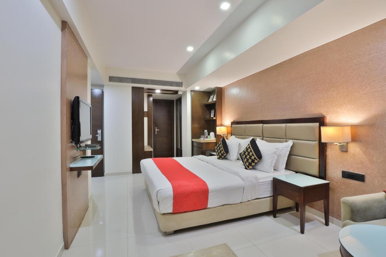 Krios Hotel - Near Sg Highway, אחמדאבאד מראה חיצוני תמונה